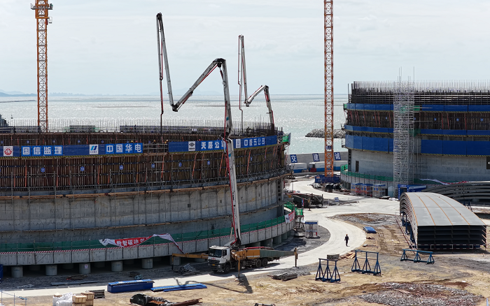 首条！徐工大米数泵车助建江苏海底能源“大动脉”